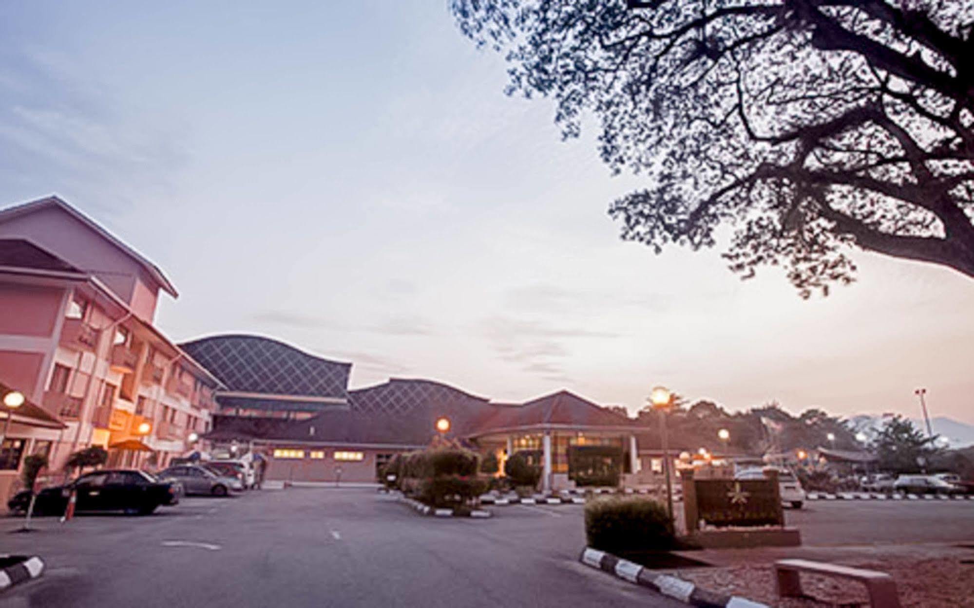 Hotel Seri Malaysia איפוה מראה חיצוני תמונה